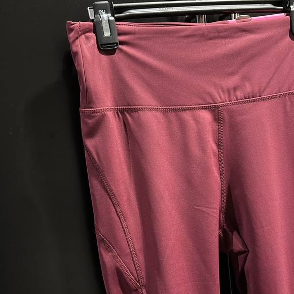 Marika Athletic 7/8 length high waist leggings,secured cell phone pocket, 25” - Picture 3 of 9